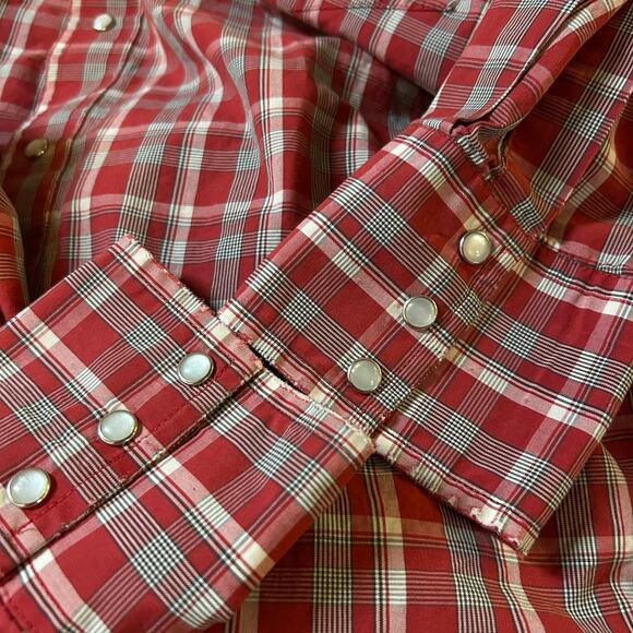 Vintage Wrangler Shirt Size Medium Red Pearl Snap Plaid Western Distressed - Picture 5 of 6